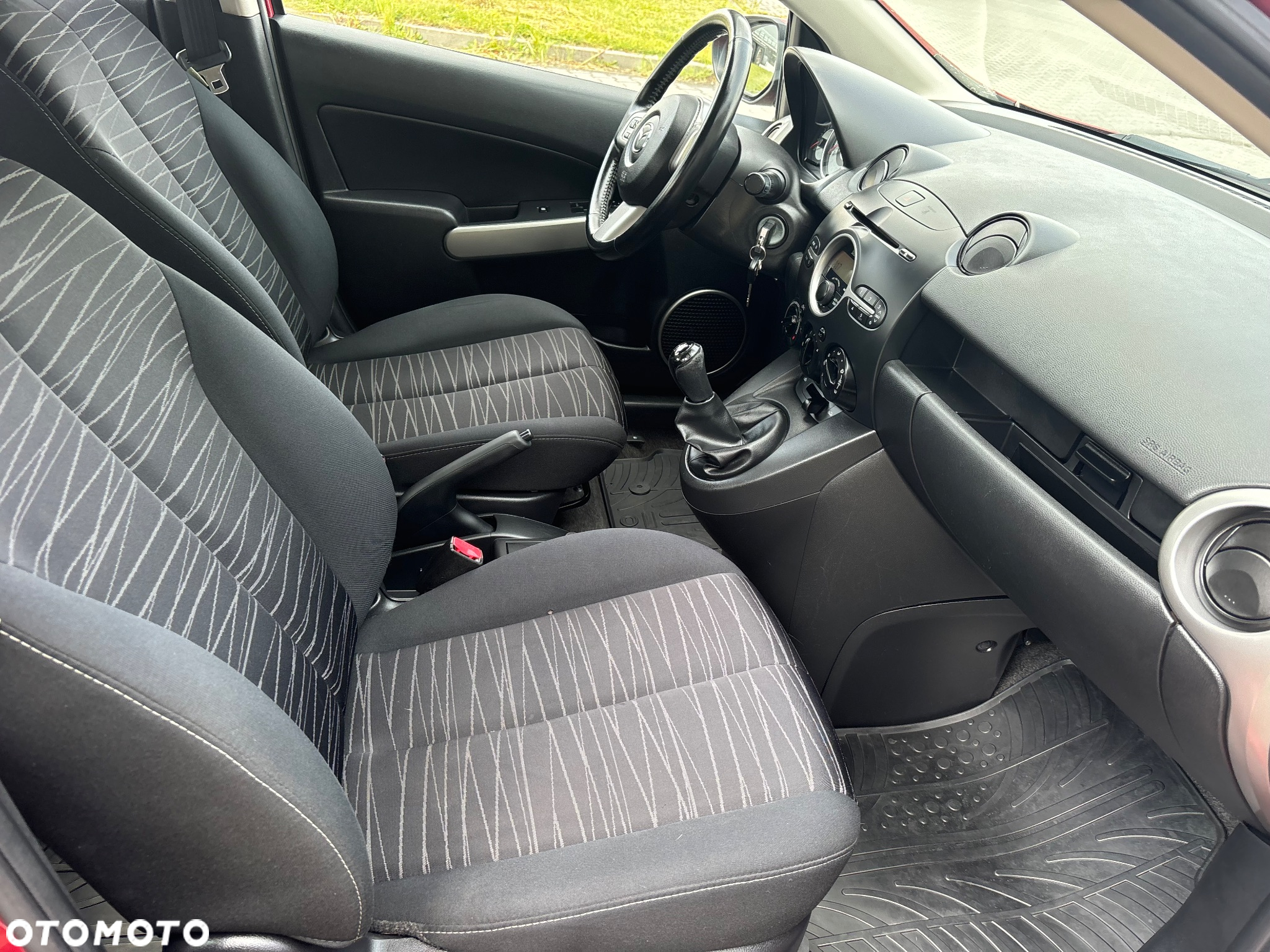 Mazda 2 1.3 Exclusive - 29