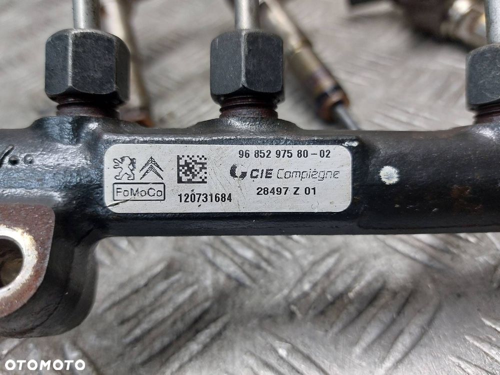 POMPA WTRYSKOWA + WTRYSKIWACZE KOMPLET VOLVO S60 II 1.6 D 9802448680 - 2