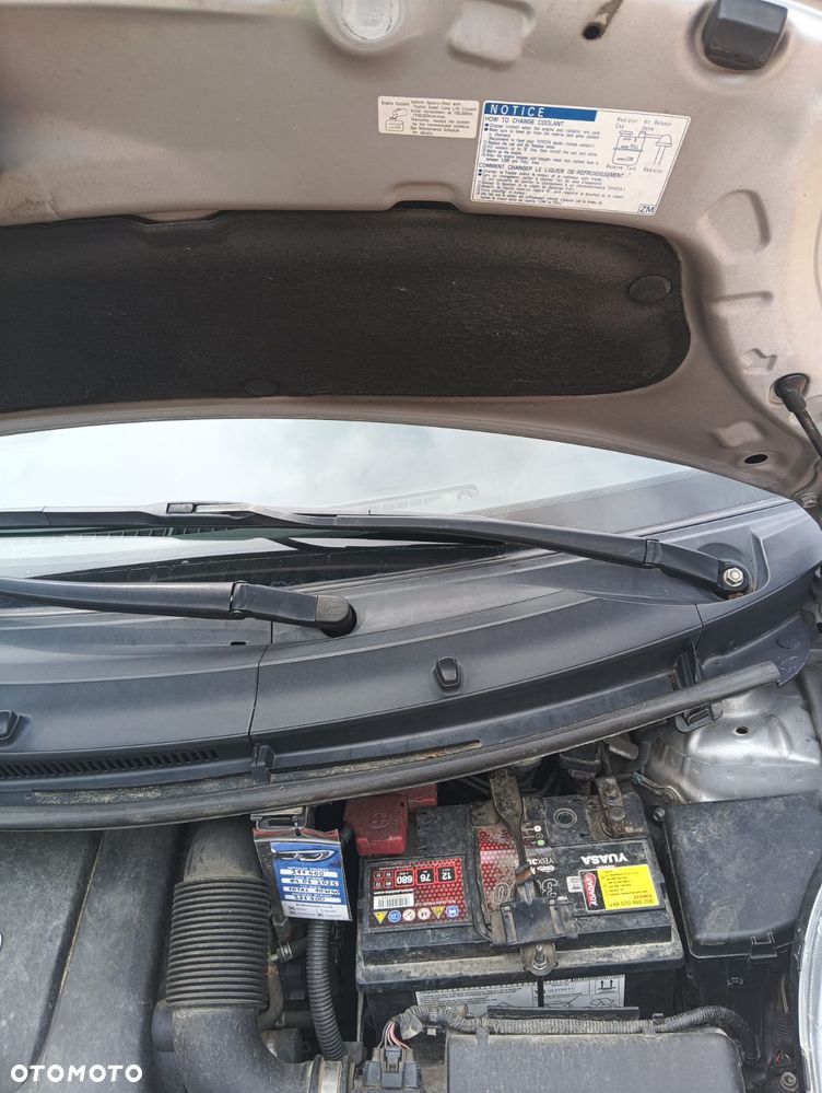 Toyota Yaris - 18