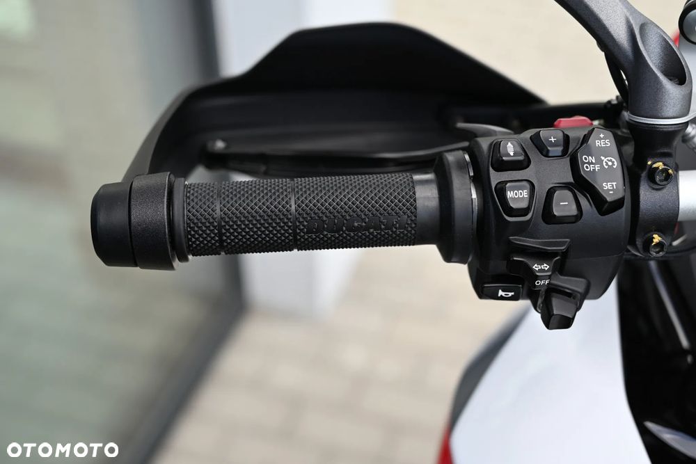 Ducati Multistrada - 24