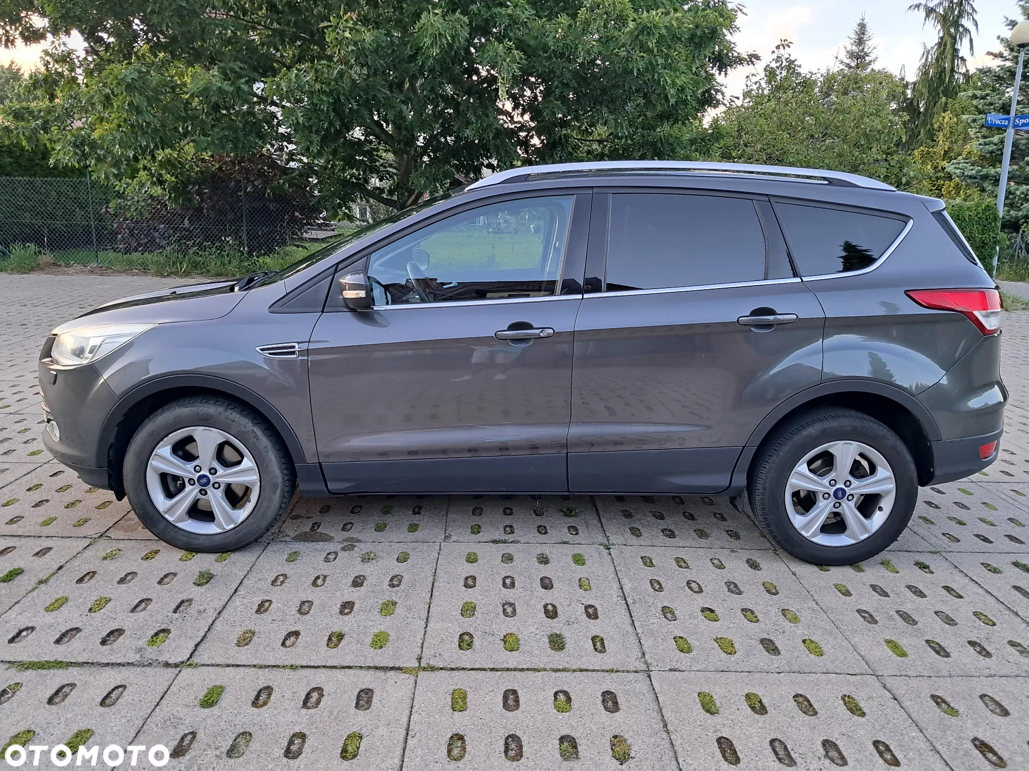 Ford Kuga 2.0 TDCi 2x4 Trend - 17