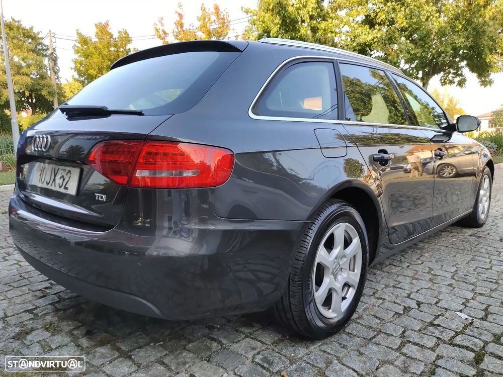 Audi A4 Avant 2.0 TDi Advance - 10