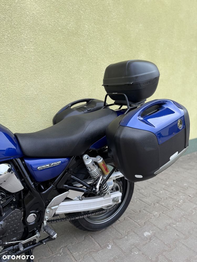 Suzuki GSX - 34