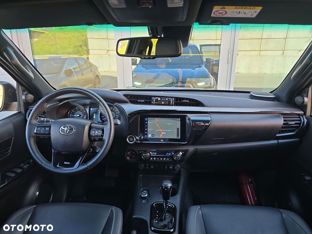 Toyota Hilux 2.8 D-4D mHEV Double Cab Invincible 4x4 - 10