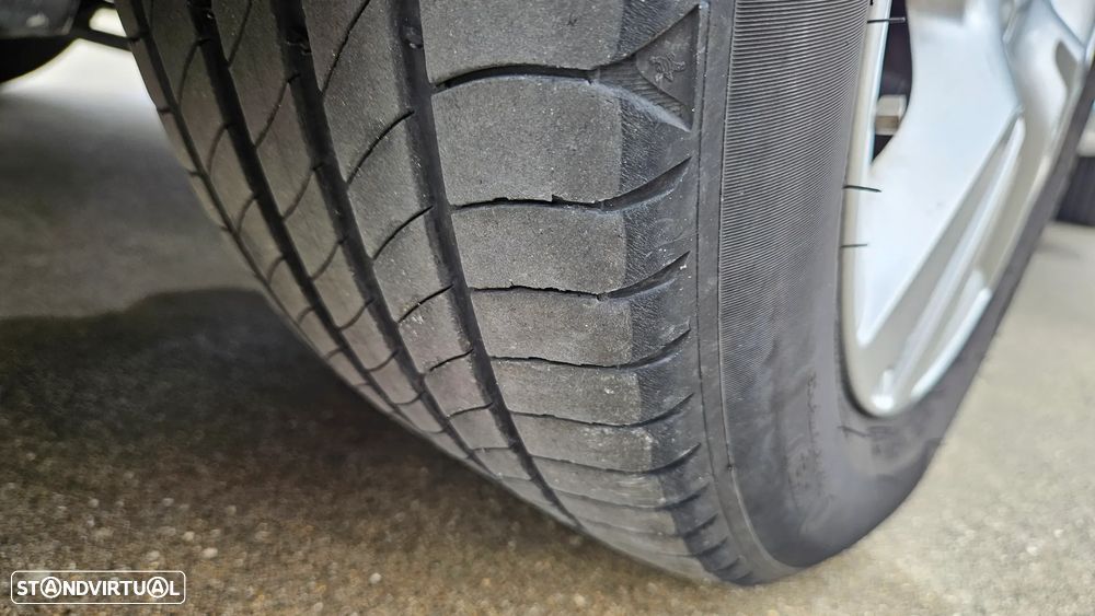 Citroën DS3 1.6 HDi Airdream So Chic - 26