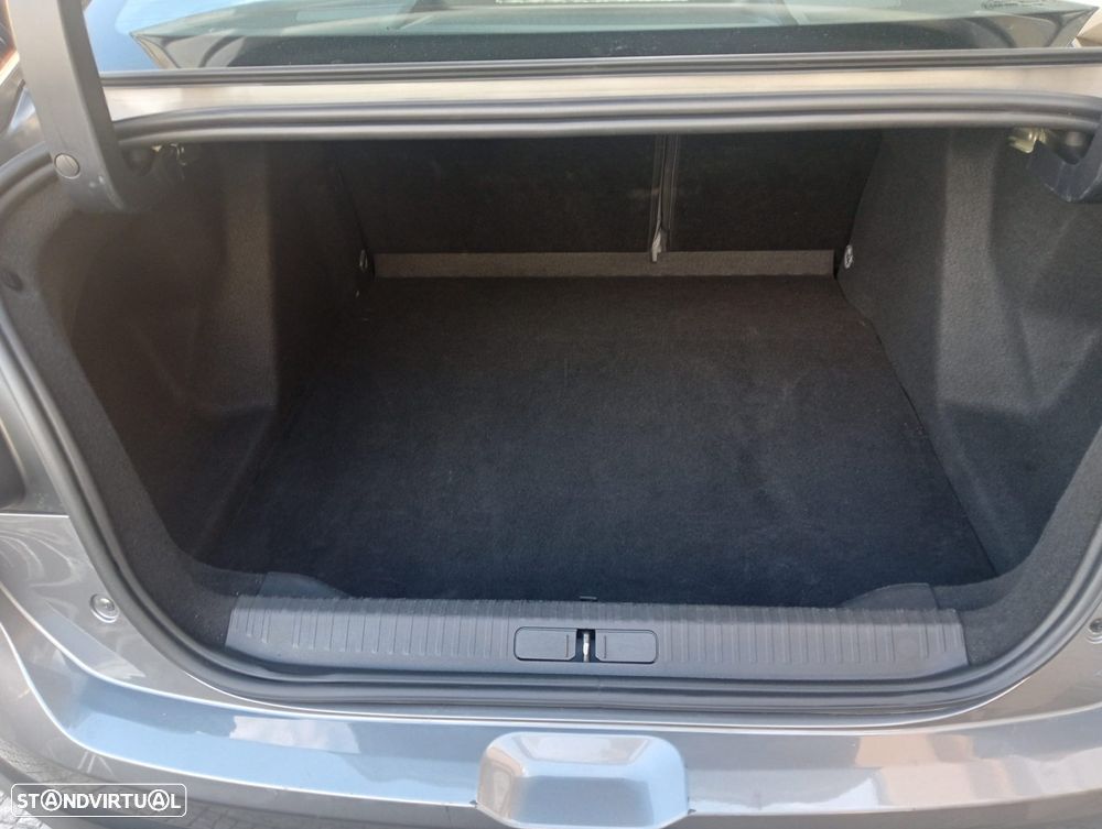 Citroën C4 X 1.2 Hybrid Plus e-DSC6 - 21