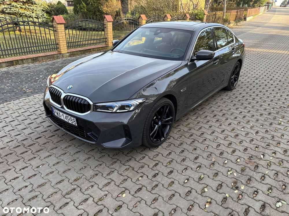 BMW Seria 3 330e PHEV M Sport sport - 2