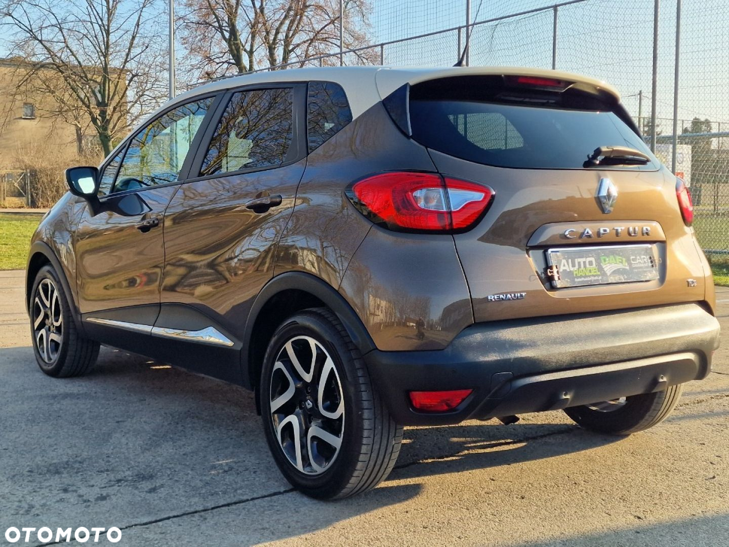 Renault Captur - 4