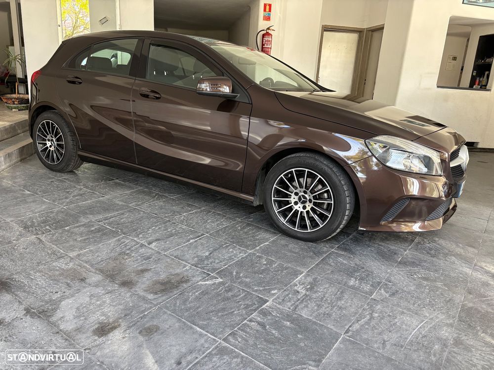 Mercedes-Benz A 180 d BlueEFFICIENCY Edition - 7