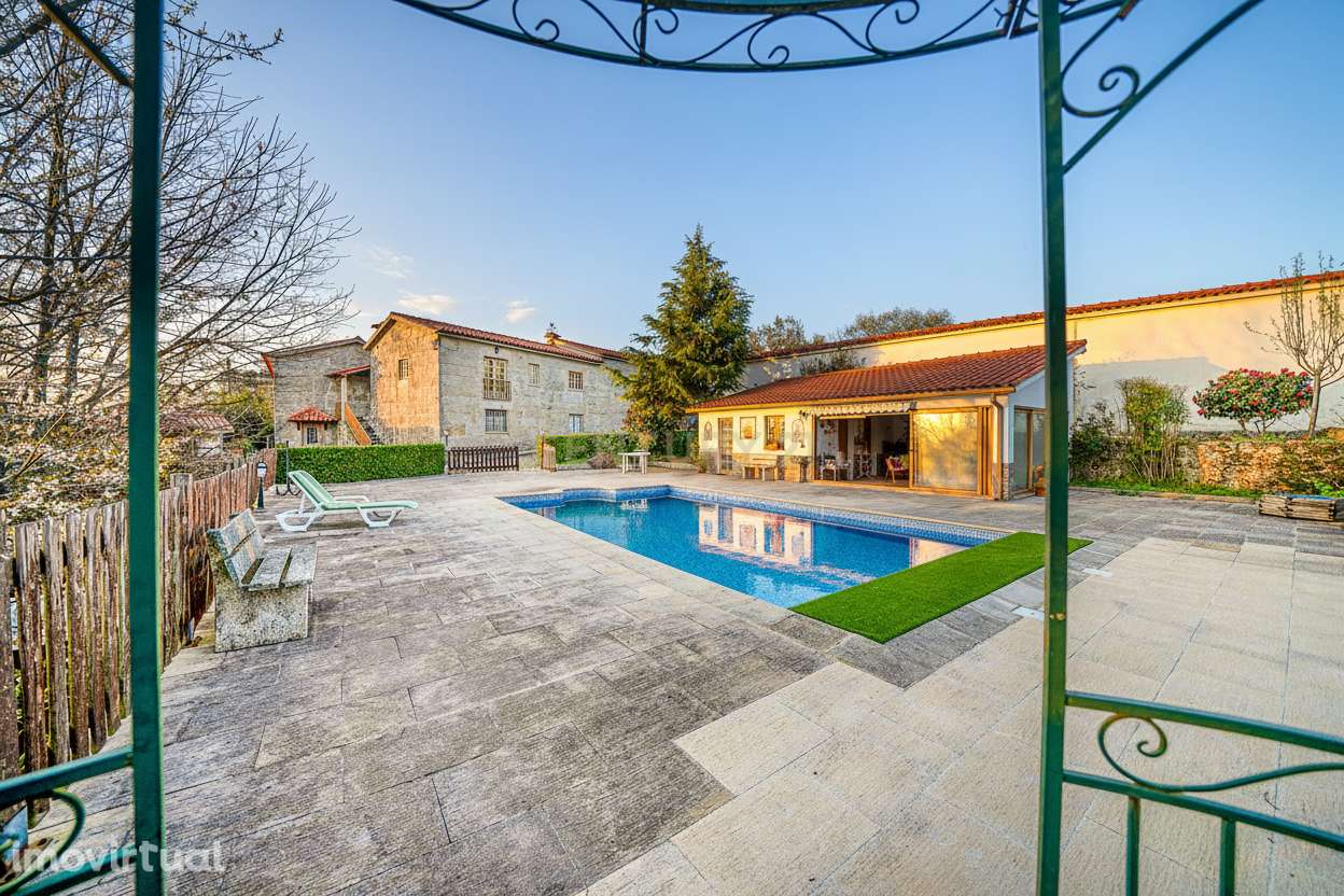 Quinta de T10 em Caveirós de Cima / Cambra - Grande imagem: 3/55