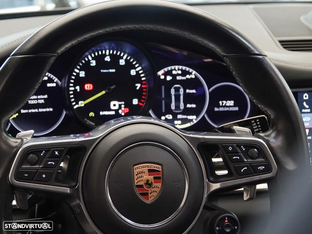 Porsche Panamera 4 E-Hybrid - 33