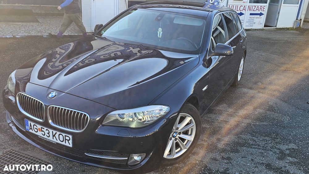BMW Seria 5 520d Touring - 6