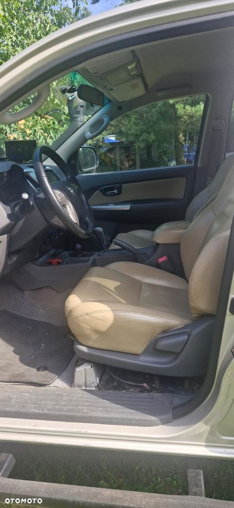 Toyota Hilux 3.0 D-4D SR5-X (lea) Platinium - 10