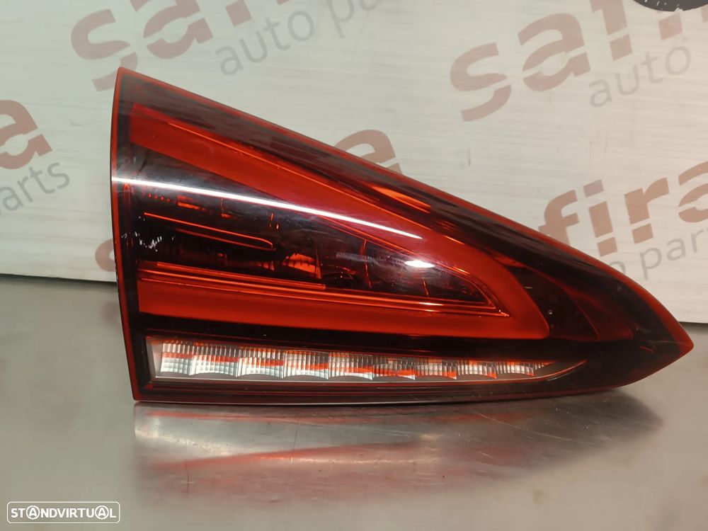 FAROLIM DA MALA MERCEDES CLASSE A W177 - ESQUERDO A1779061700 / DIREITO A1779061800 - 2