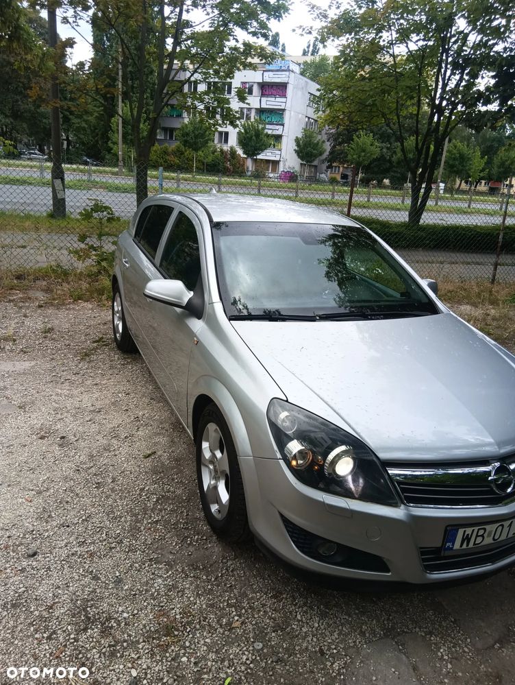 Opel Astra 1.6 111 EasyTronic - 4