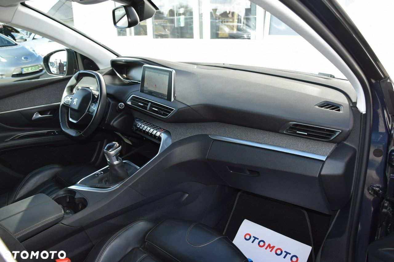 Peugeot 5008 - 24