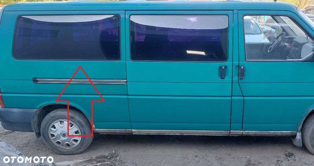 SZYBA KAROSERYJNA PRAWY TYŁ VOLKSWAGEN TRANSPORTER T4 VW T4 - 4