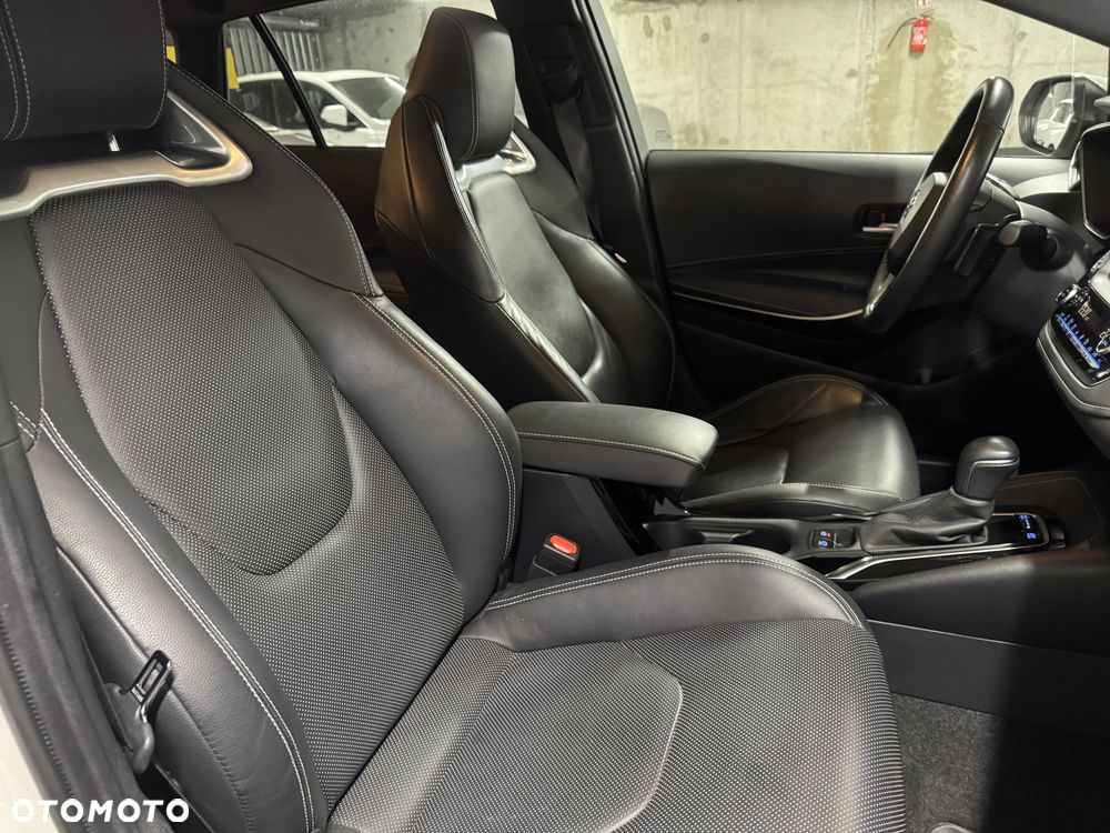 Toyota Corolla - 11
