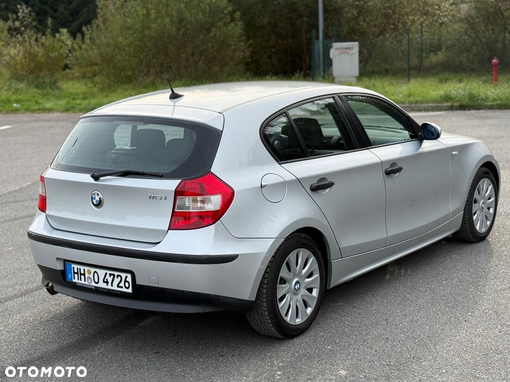 BMW Seria 1 116i - 6
