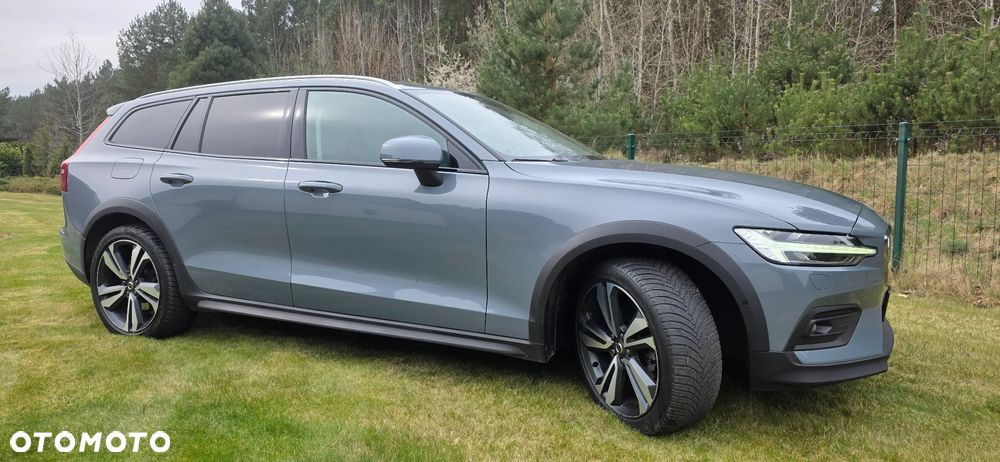 Volvo V60 Cross Country B4 D AWD - 14