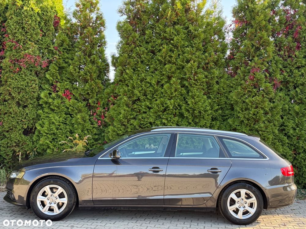 Audi A4 Avant 2011 photo 5