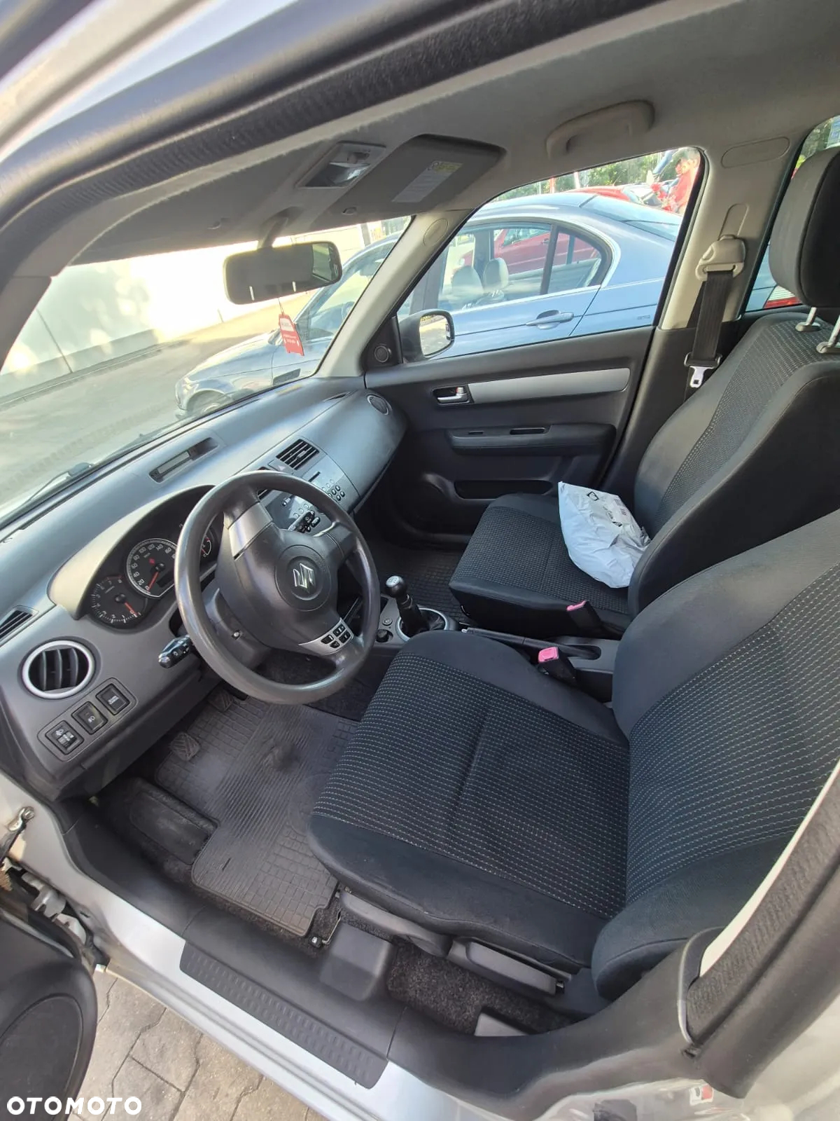 Suzuki Swift - 6