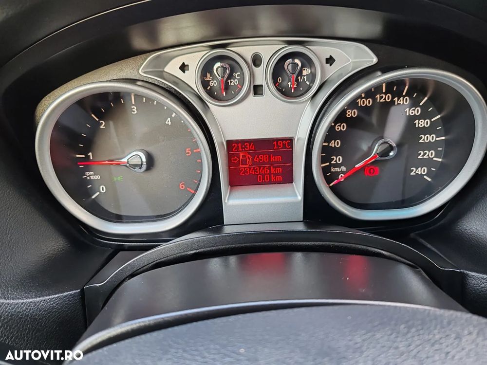 Ford Focus - 9