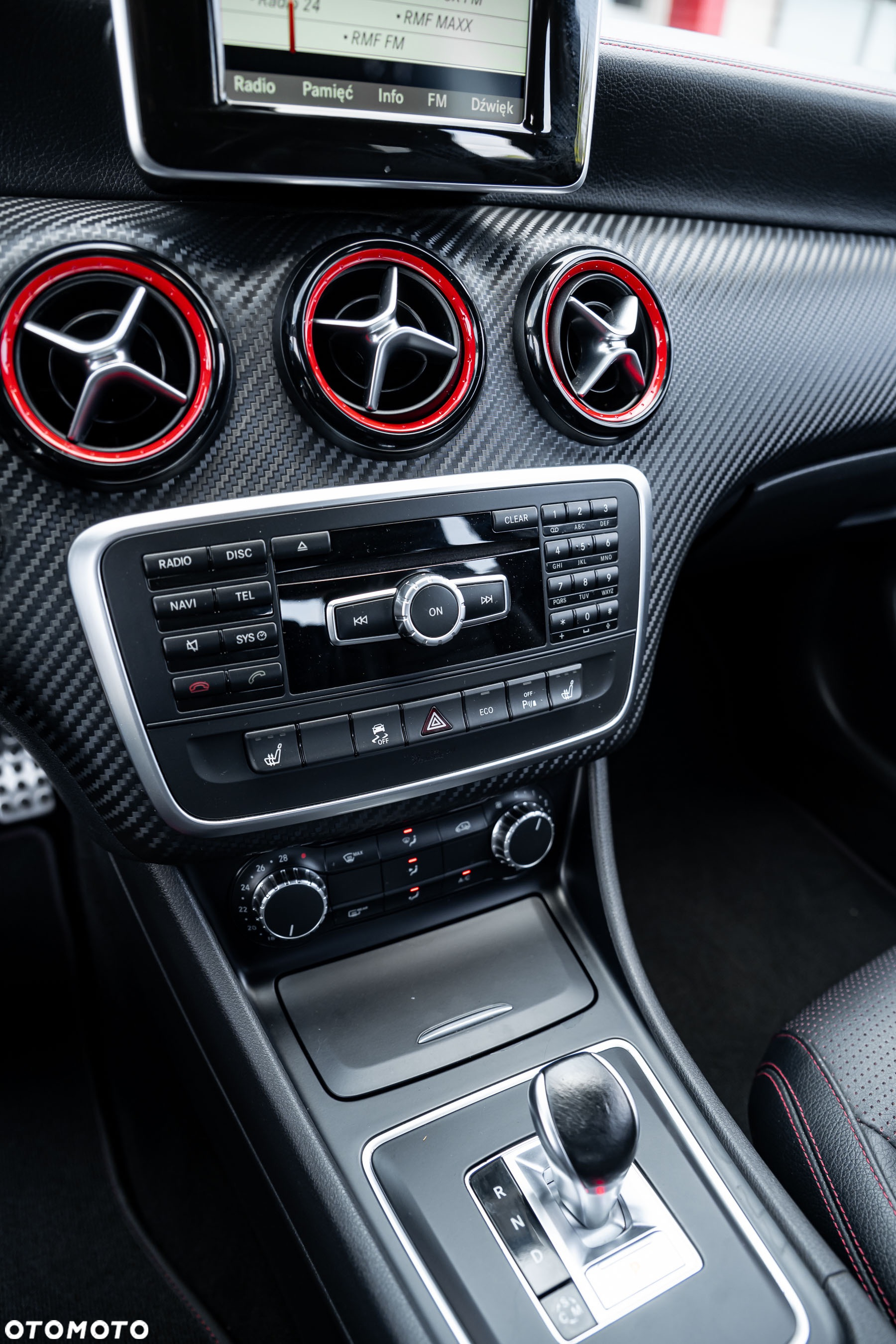 Mercedes-Benz Klasa A 45 AMG 4Matic AMG Speedshift 7G-DCT - 35