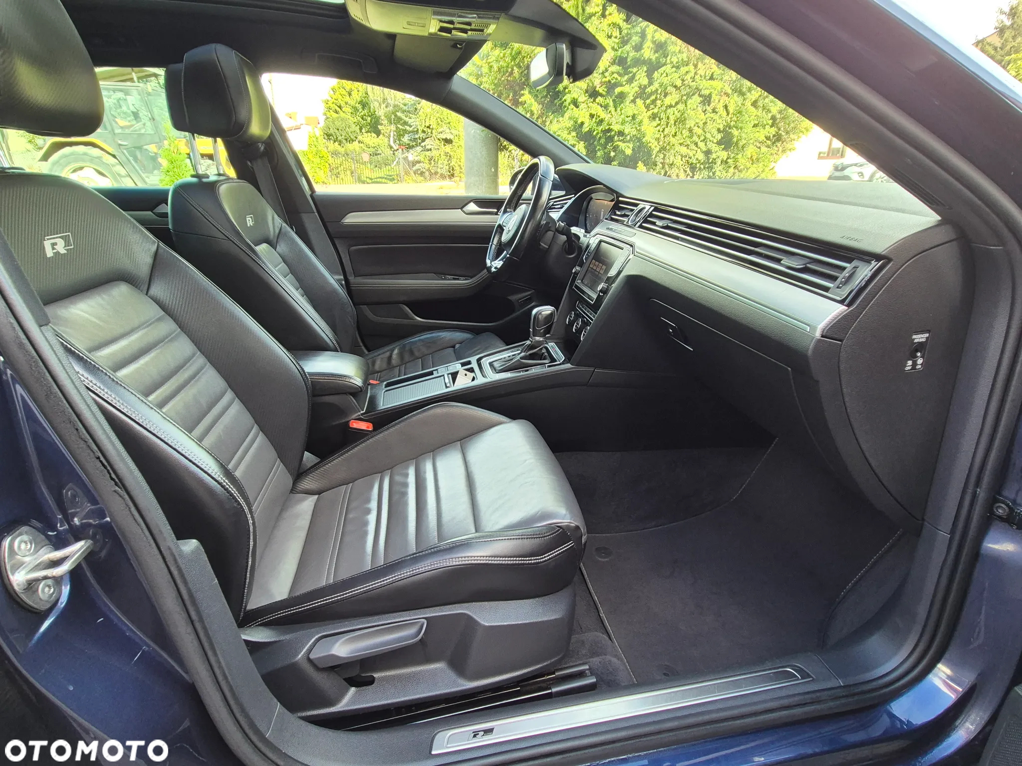 Volkswagen Passat 2.0 TDI 4Mot R-Line Edition DSG - 30