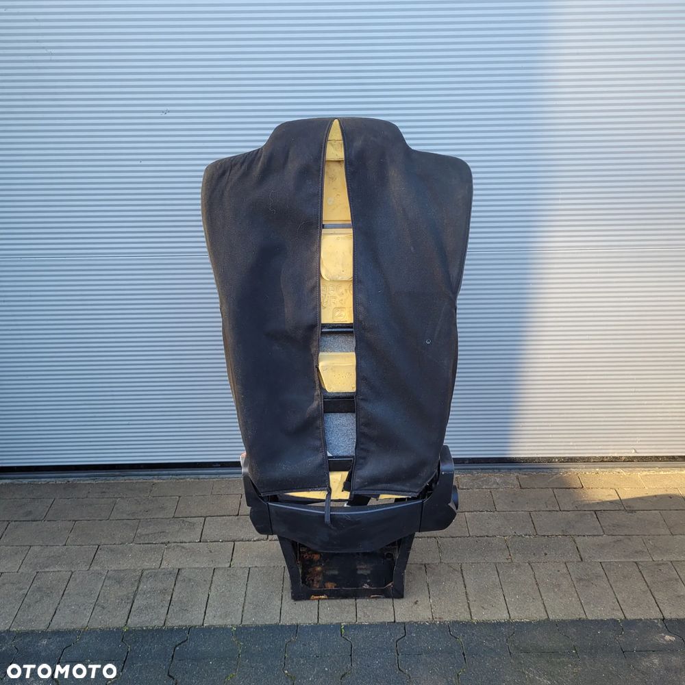 FOTEL ACTROS MP4 PRAWY SKLADANY ORYGINAŁ CHWALIM116 - 5
