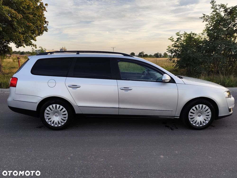 Volkswagen Passat 2.0 TDI DPF Individual Chrom - 29