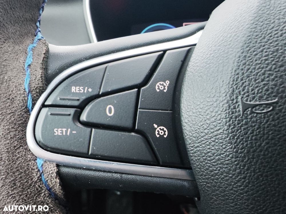 Renault Megane E-TECH Plug-in 160 BUSINESS EDITION - 21