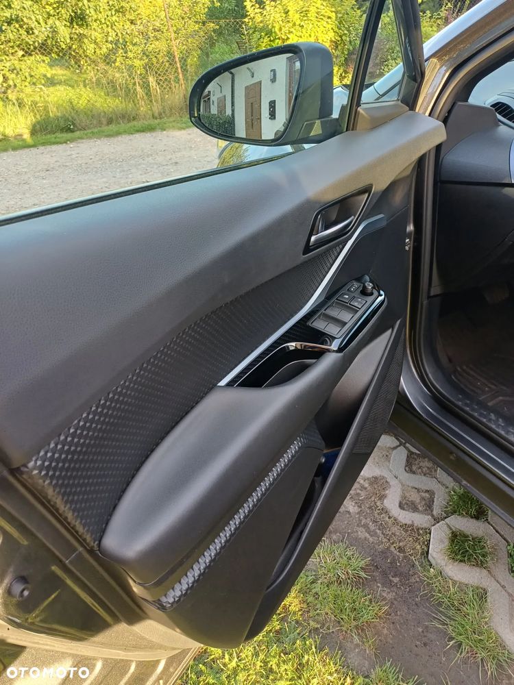 Toyota C-HR - 14