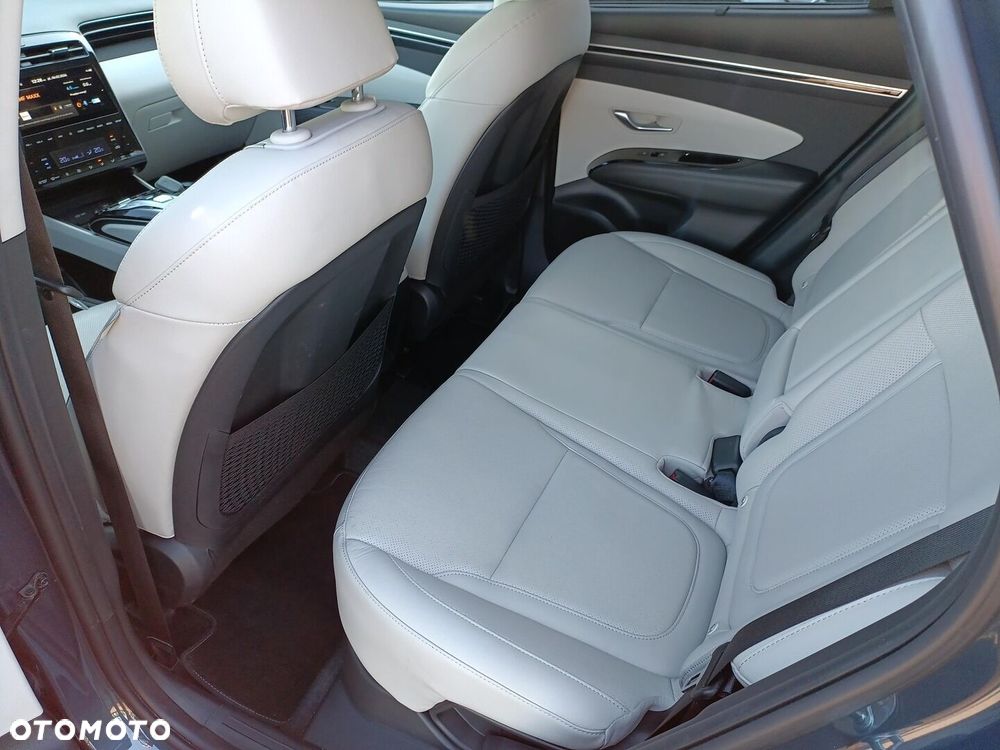 Hyundai Tucson 1.6 T-GDi 48V Platinum 4WD DCT - 11