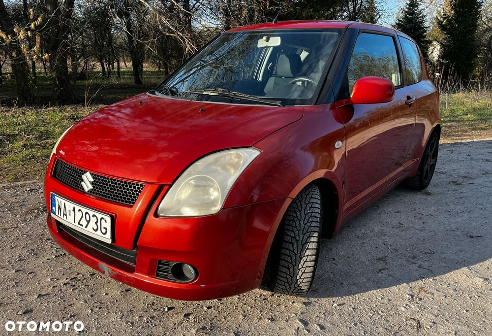 Suzuki Swift - 1