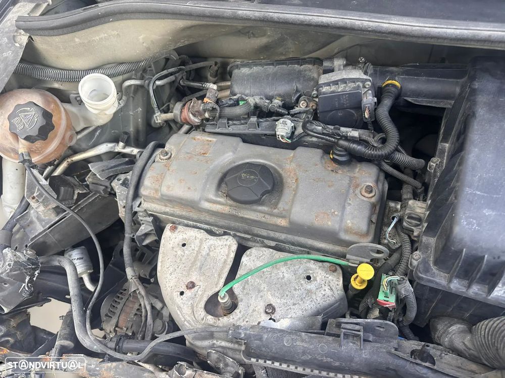 CITROЁN C2 Hatchback (JM) 1.1 Gasolina 60 cv  44 kW 2003 - 2012 HFX (TU1A) para peças - 9