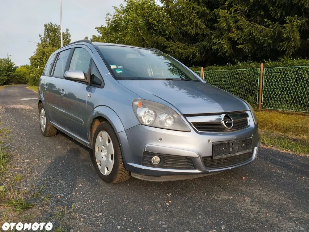 Opel Zafira 2006 photo 2