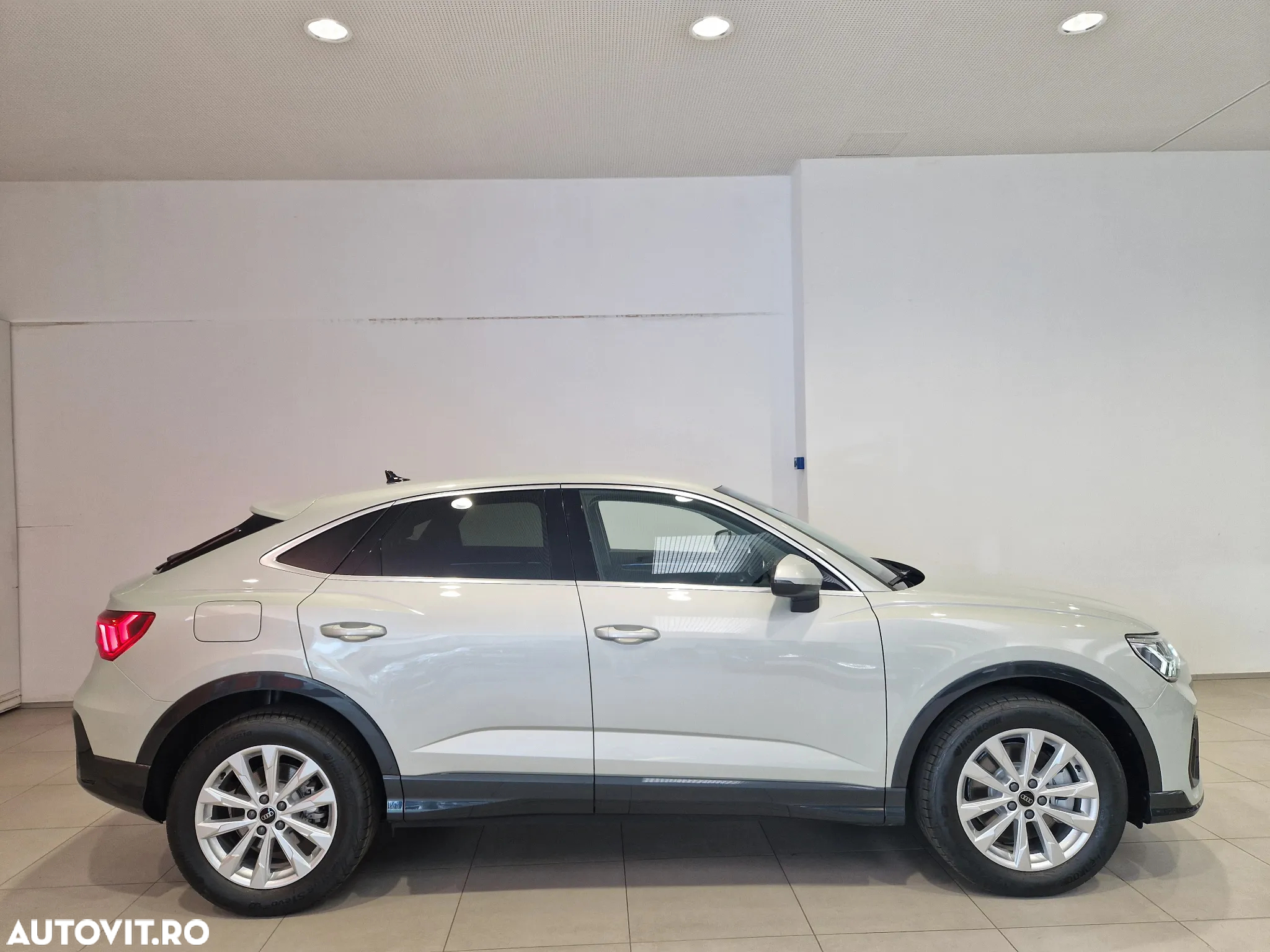 Audi Q3 2.0 40 TFSI S tronic quattro - 6
