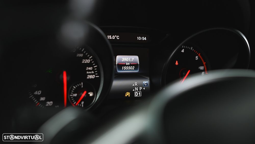 Mercedes-Benz CLA 180 d 7G-DCT AMG Line - 33