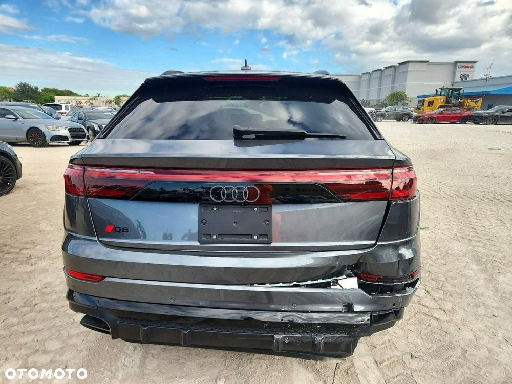 Audi Q8 55 TFSI quattro tiptronic - 6