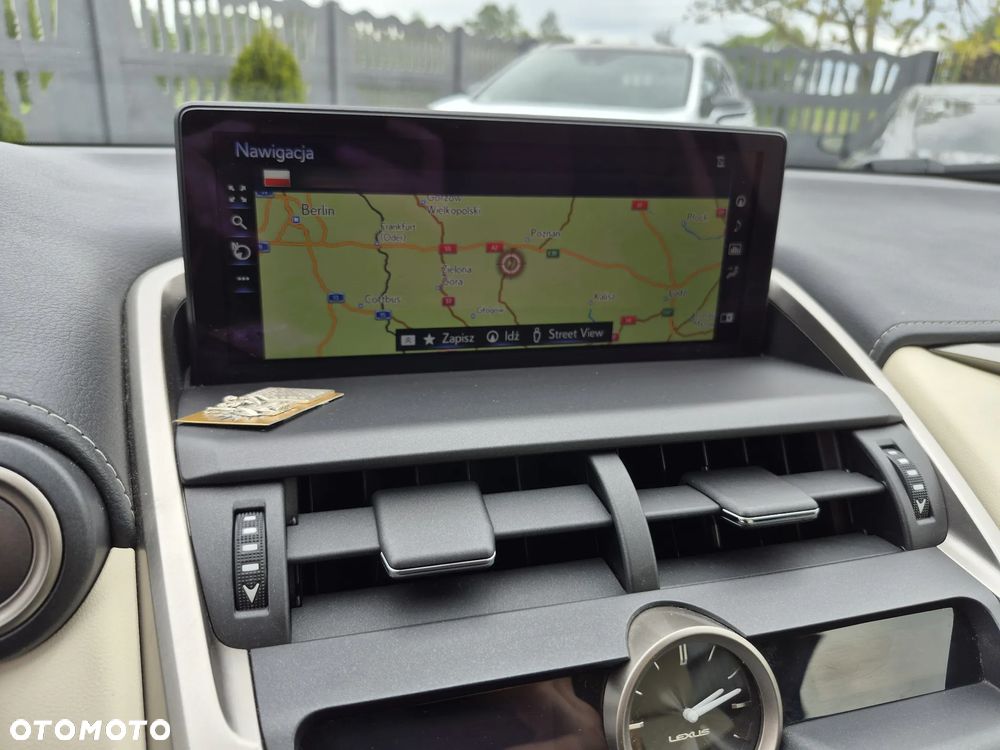 Lexus NX 300 F Impression AWD - 11