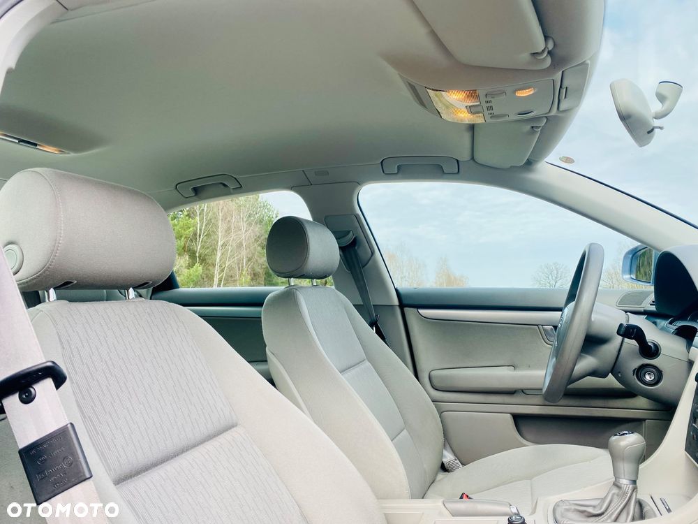 Audi A4 Limousine - 35