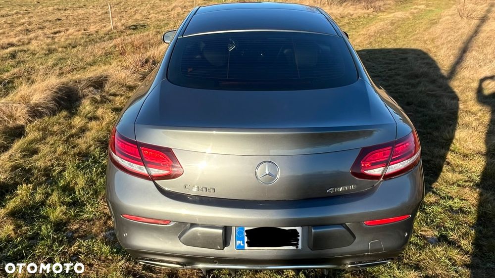 Mercedes-Benz Klasa C 300 4Matic 9G-TRONIC AMG Line - 11