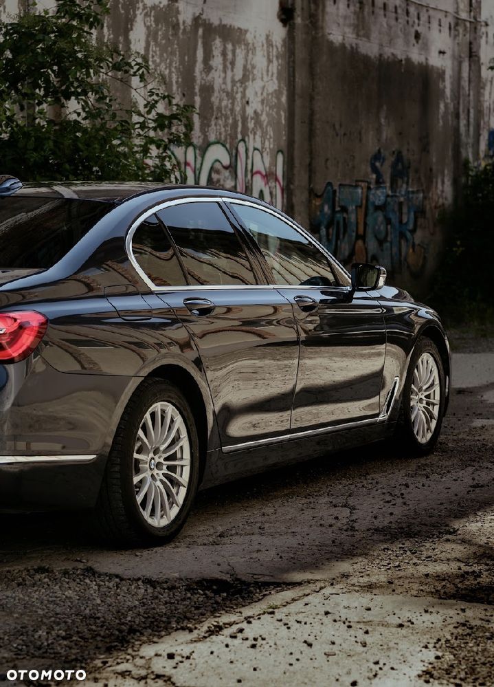 BMW Seria 7 730d xDrive - 5
