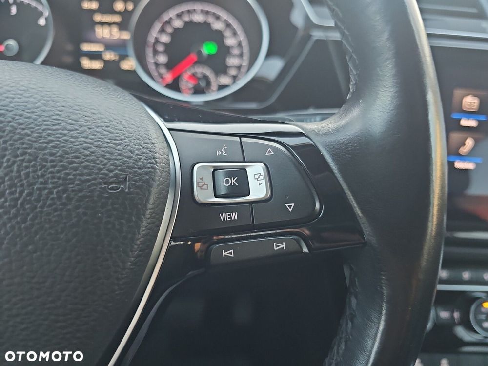 Volkswagen Touran 2.0 TDI BMT Highline DSG - 12