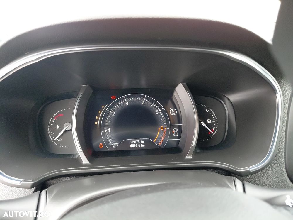 Renault Megane ENERGY TCe 140 EDC LIMITED - 11