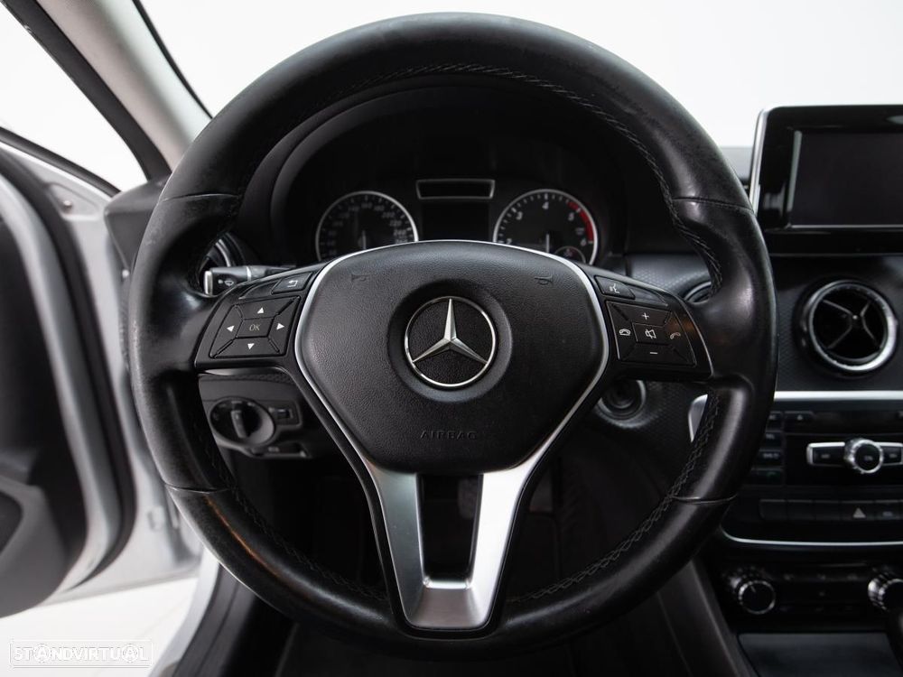 Mercedes-Benz A 180 - 13