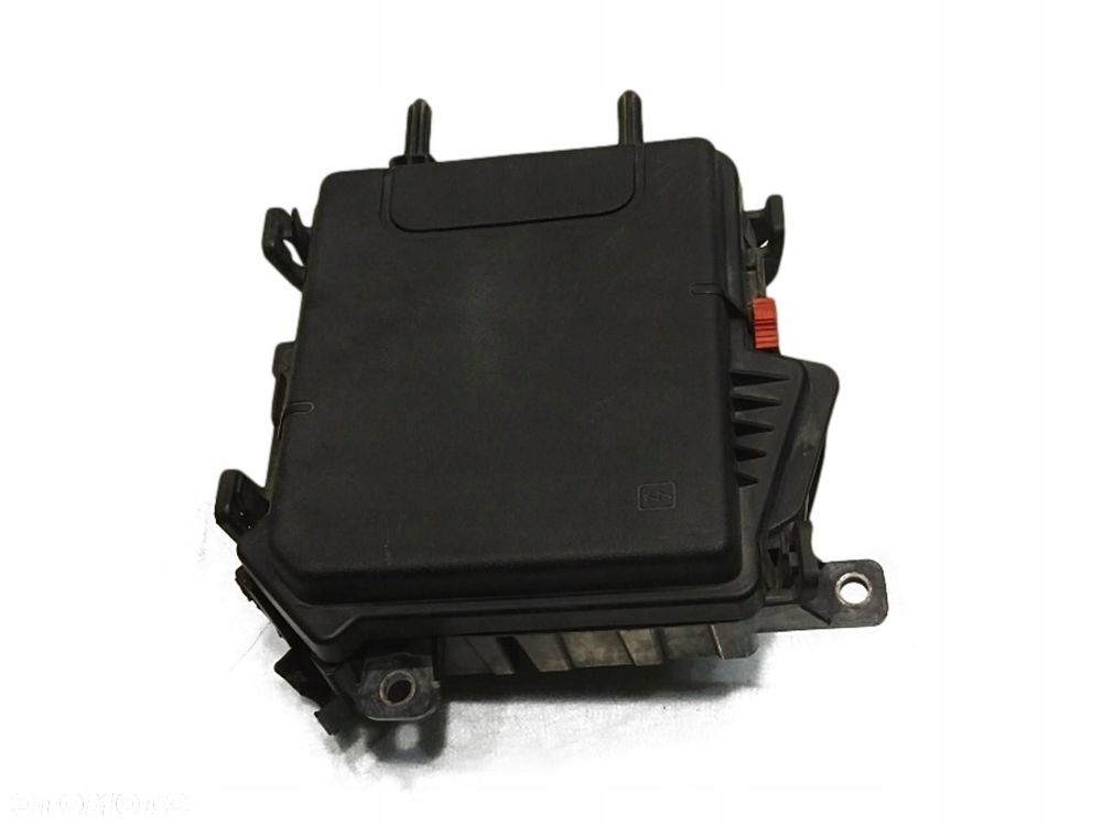 OBUDOWA SKRZYNKI BEZPIECZNIKÓW RENAULT SCENIC III 284B10002R - 1