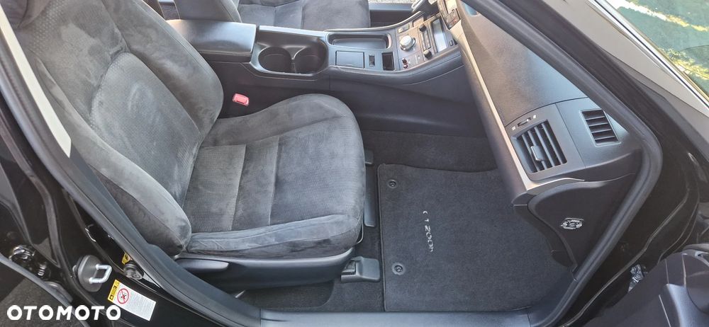 Lexus CT Luxury Line - 12