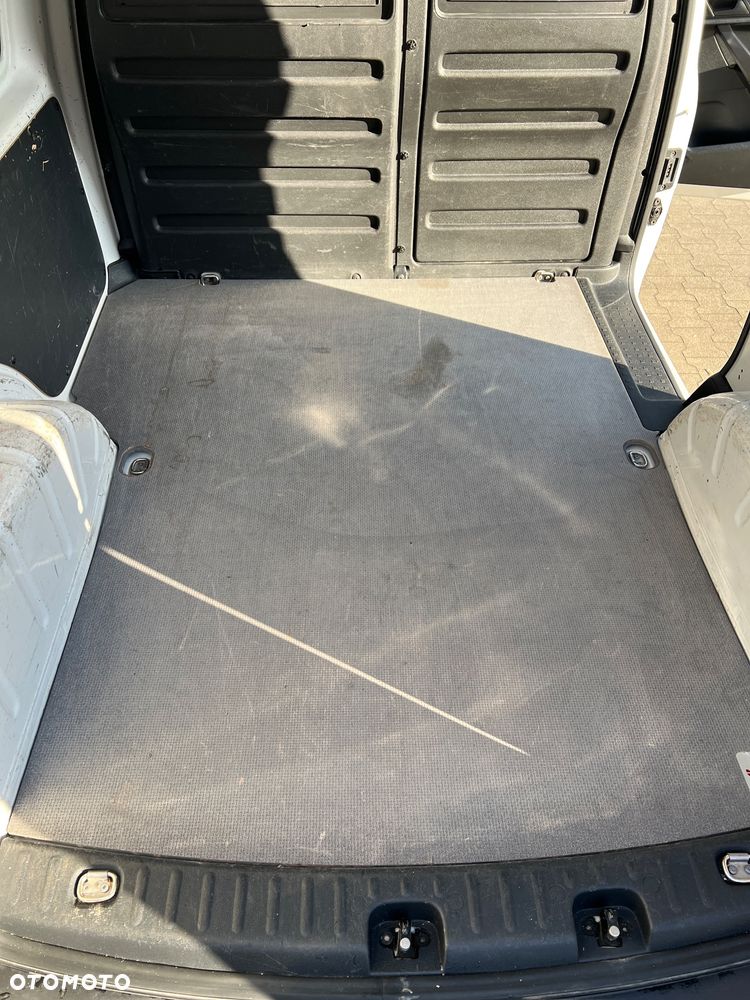 Volkswagen CADDY - 19